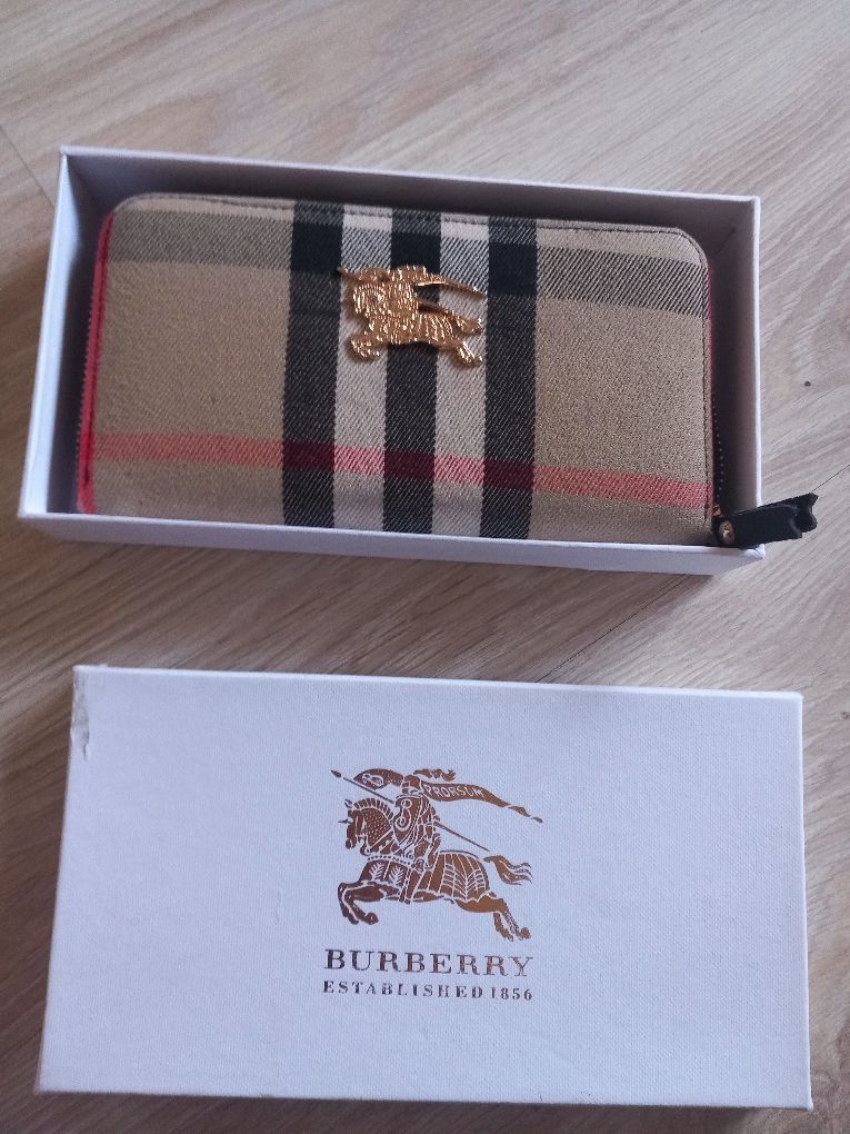 Burberry duży portfel z pudełkiem