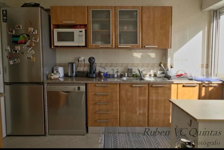 Arrendo quarto em benfica com casa de banho privativa