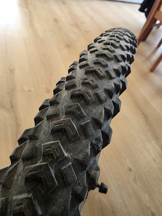 Kolo rowerowe przednie przod 26 z opona sprawne