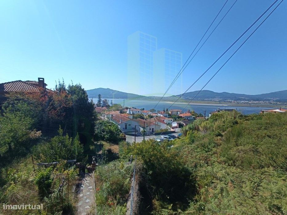 Moradia T4 com fantásticas vistas sobre o rio Minho e Espanha