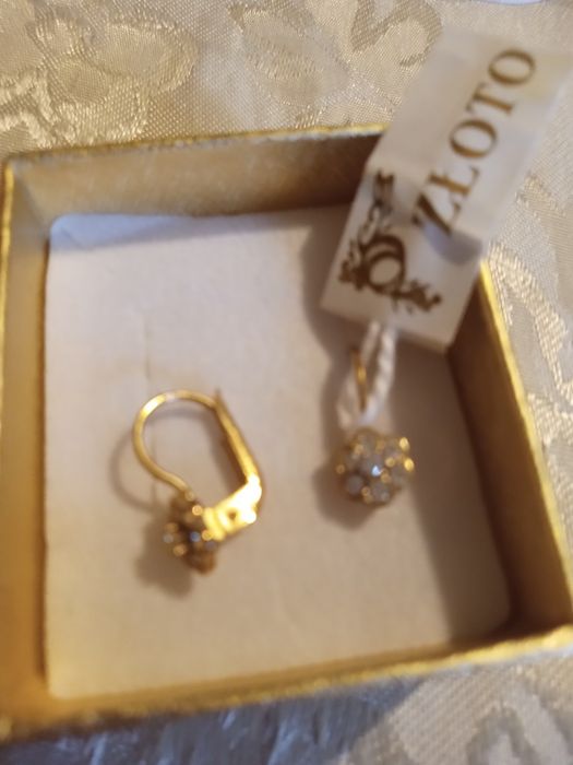 Kolczyki złote próba  333 prawie nowe