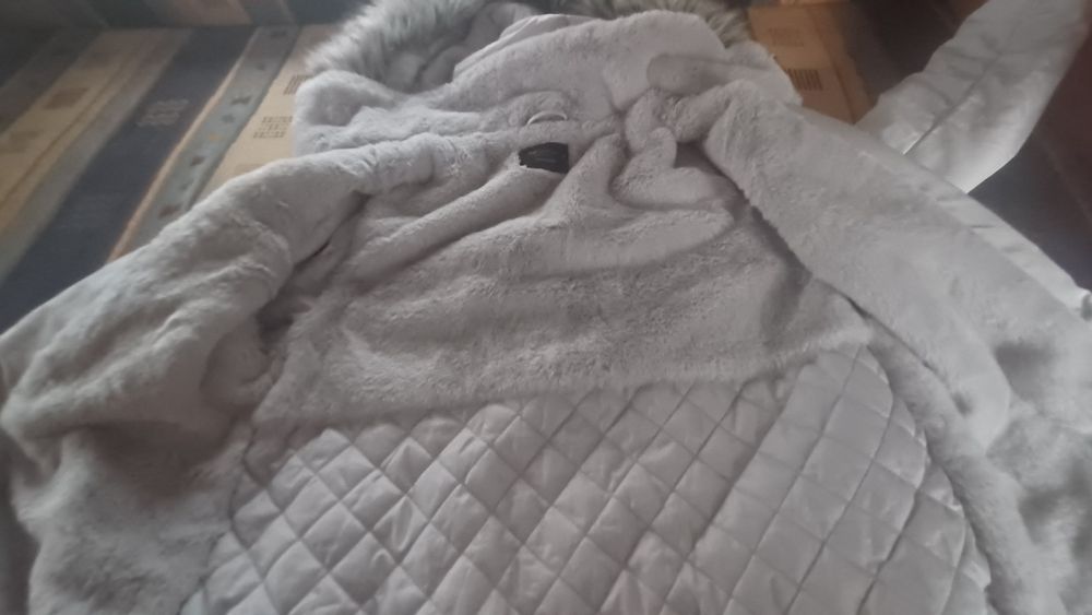 Kispo ou parka como nova