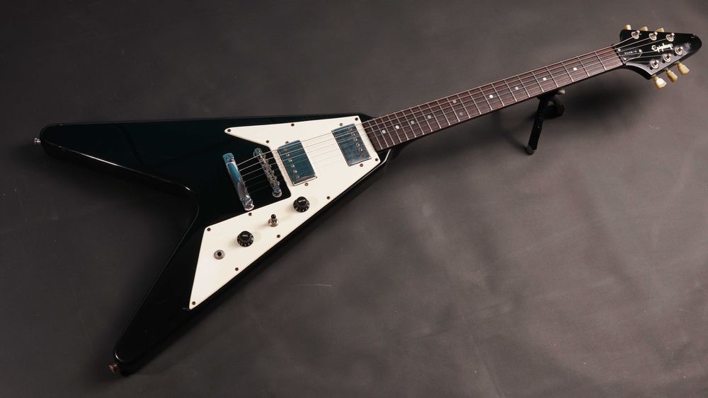 Epiphone Flying V ’67 Reissue – Ebony Black, Korea (Samick, 1993)