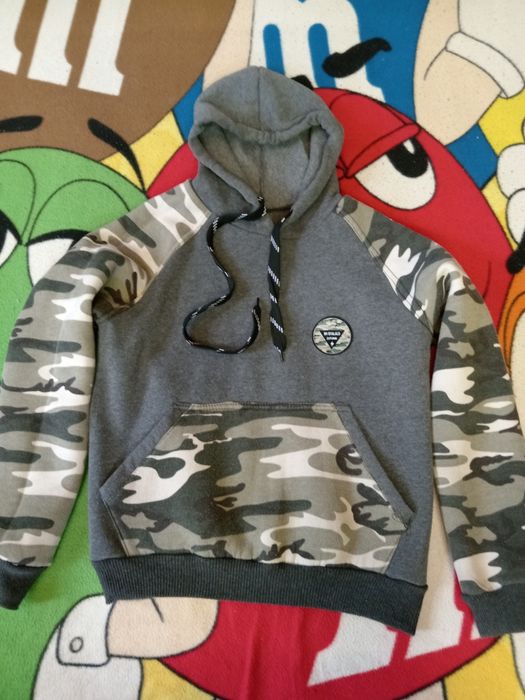 Кофти світшоти хукі. На хлопчика 8-9 років. 128 розмір