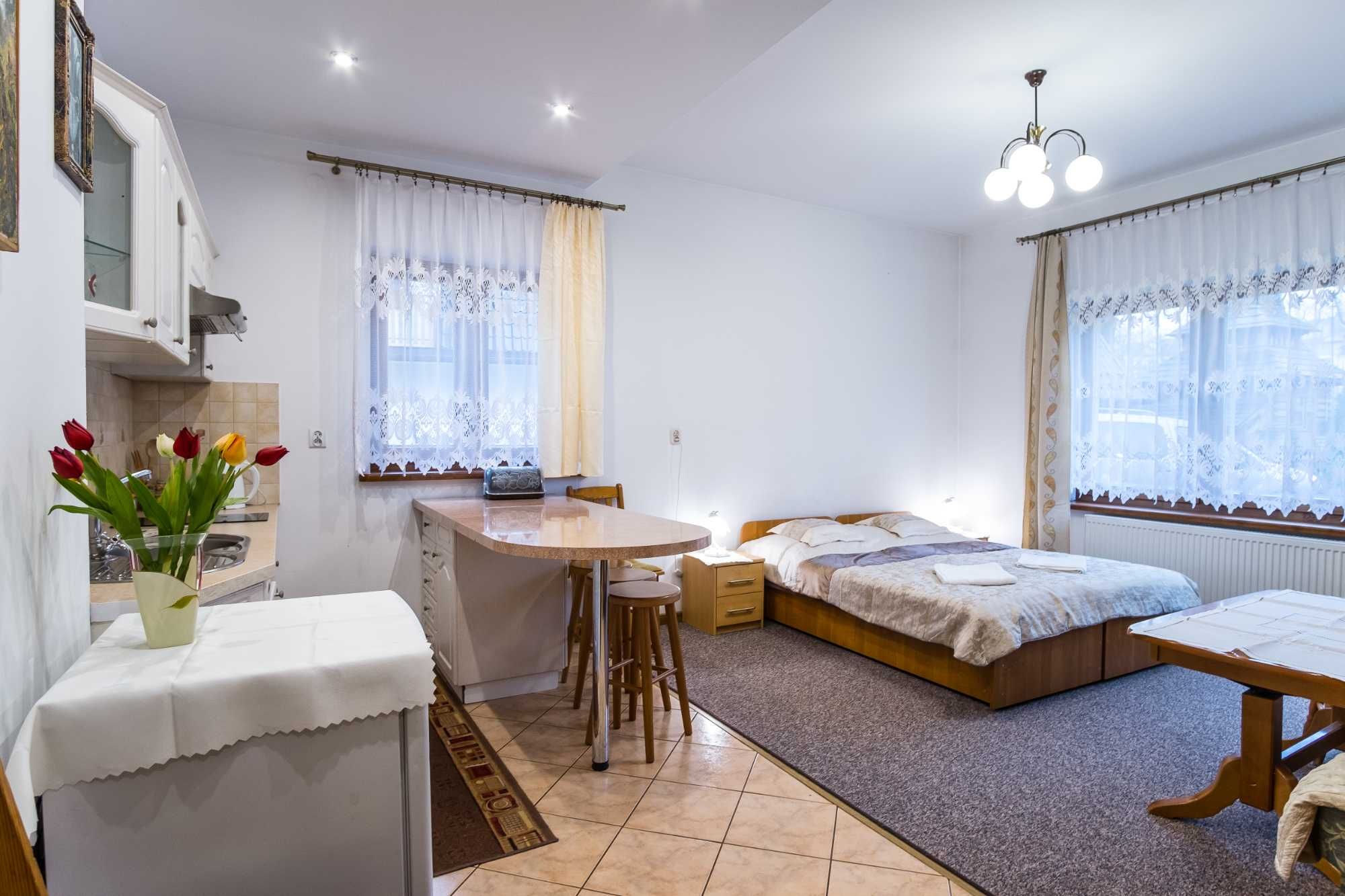 Pokoje i Apartamenty Jan w centrum Zakopanego - noclegi Zakopane