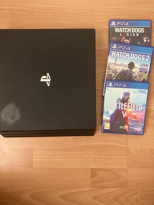 PlayStation 4 pro ps4 + 3 gry
