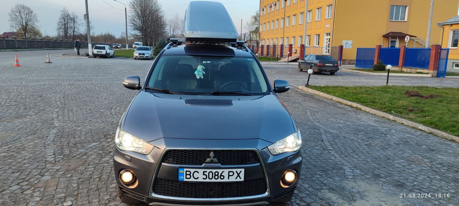 Продам Mitsubishi Outlander 7місць