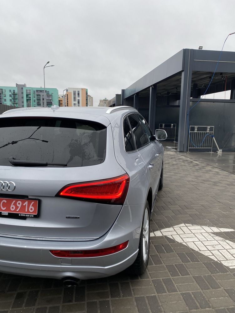 Audi Q5 2016 рік