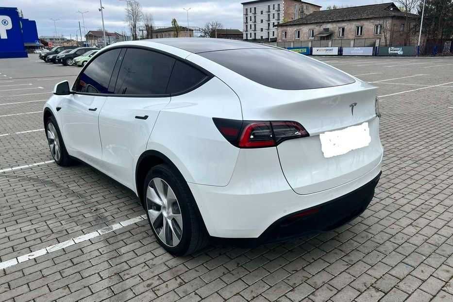 Tesla Model Y 2021