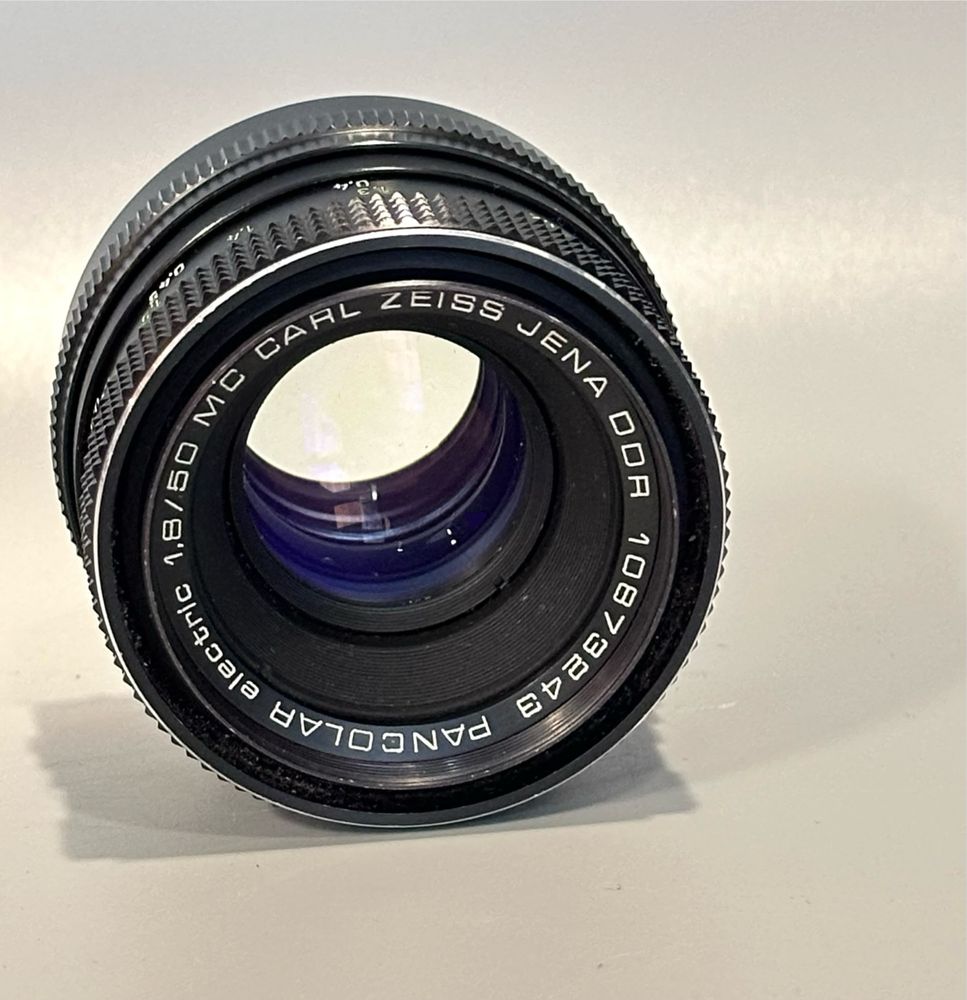 Obiektyw Carl Zeiss Jena DDR Pancolar electric MC 50mm f1.8 Polecam