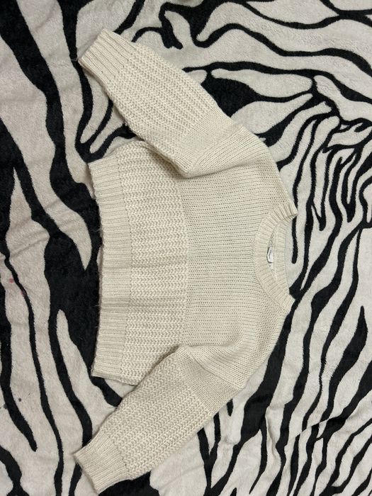 Светер для дівчинки 6-7 років