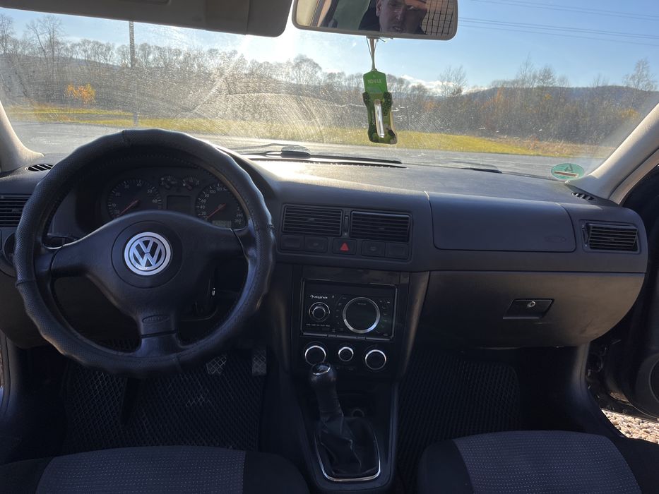 Golf 4.               .