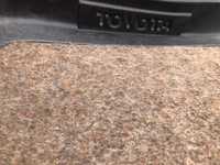 Коврик від Toyota Avensis