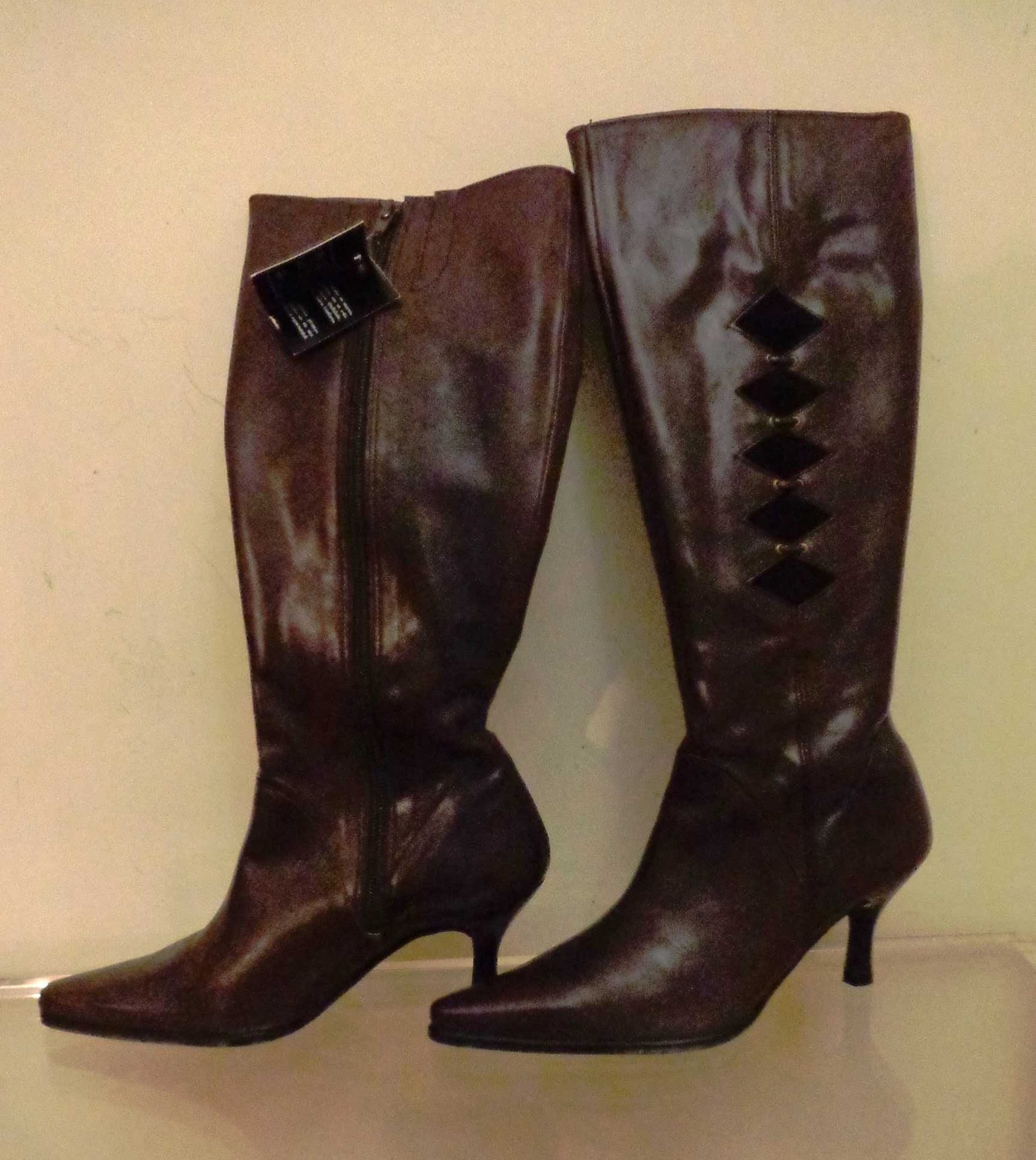 Botas de cano alto, de senhora