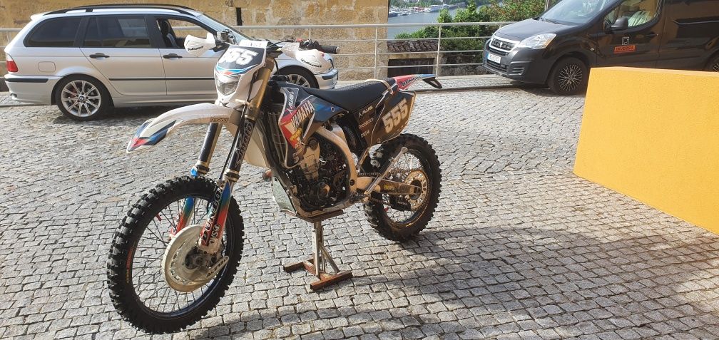 Yamaha yz250f 2009