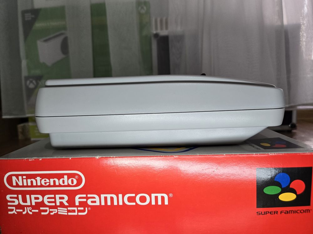 Оригинальная японская Super Famicom (SNES JP) SHVC-CPU-01