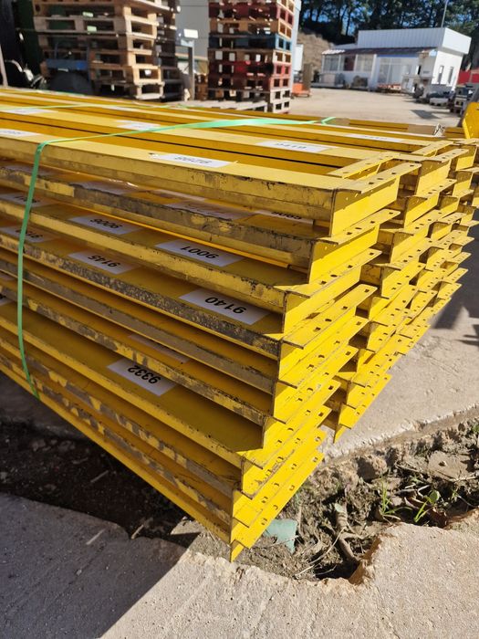 Lote de estantes de arrumação