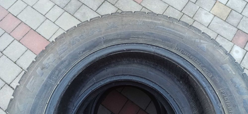 Opony zimowe Firemax 225/55 R16