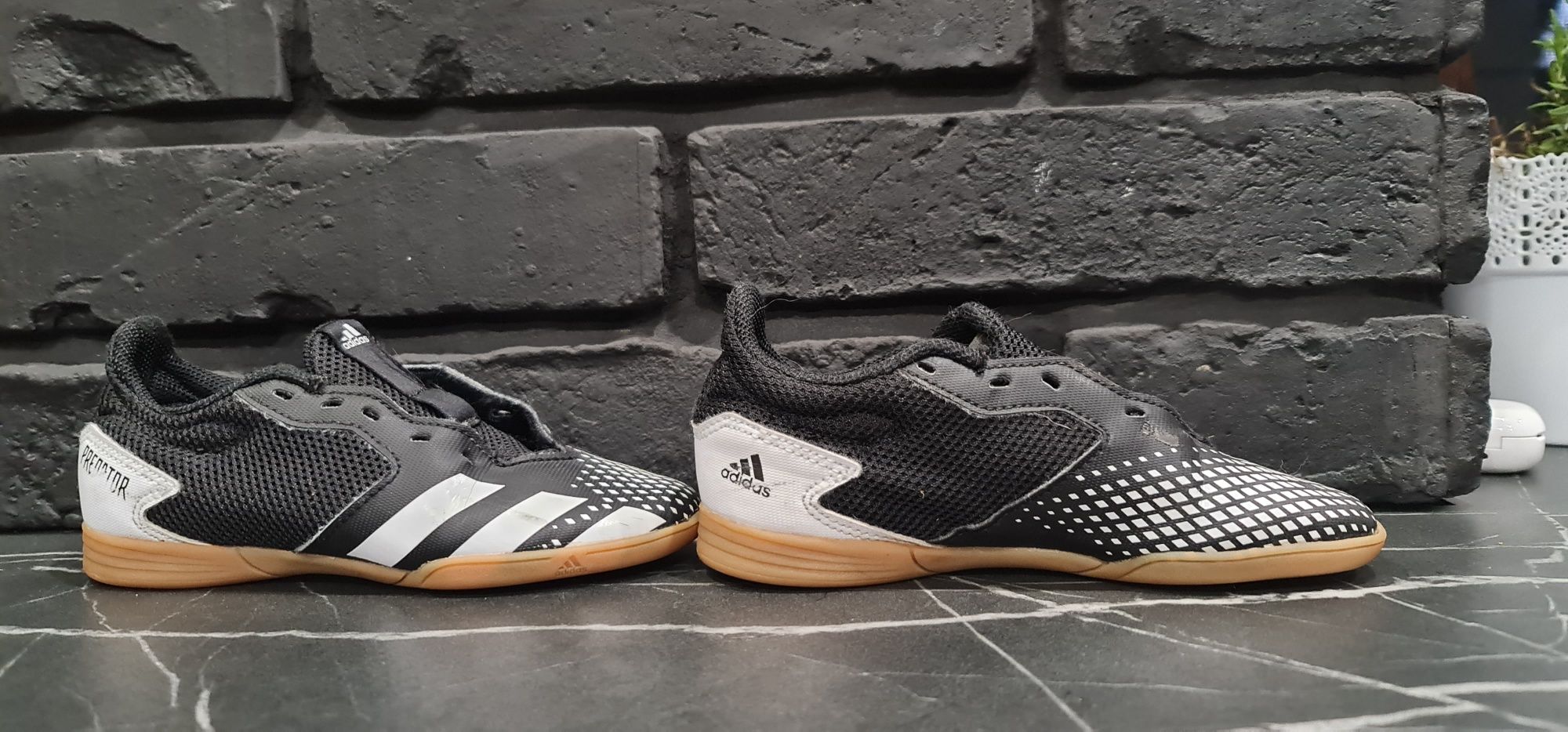 Halówki Adidas r. 31