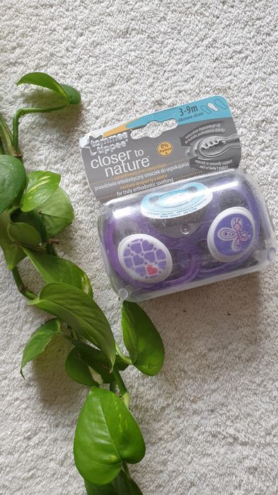 Tommee Tippee smoczek do buzi gryzak smoczki 3-9m dziubek butelka 0%BP