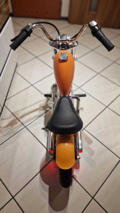 Xrider Cruiser 12 elektryczny Chopper dla dzieci