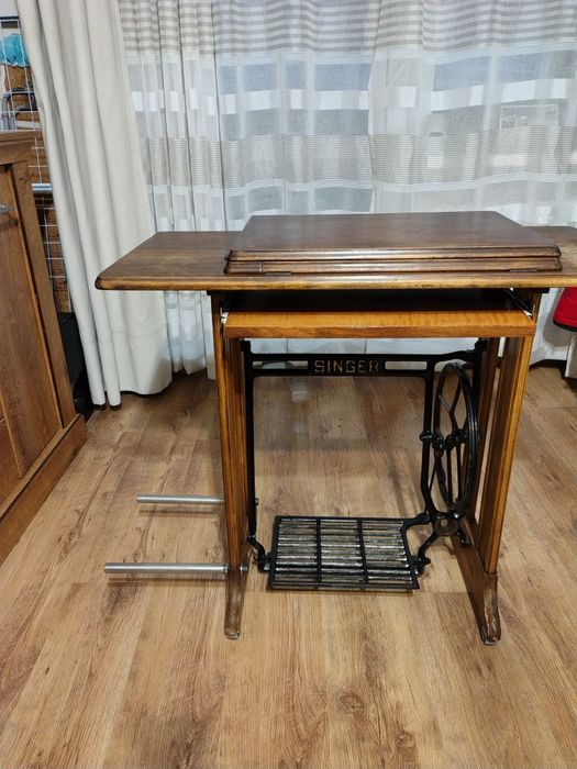 Stolik na komputer Singer