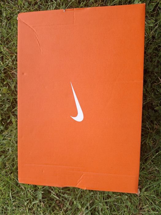 Korki Nike Phantom LUNA II Academy FG/MG