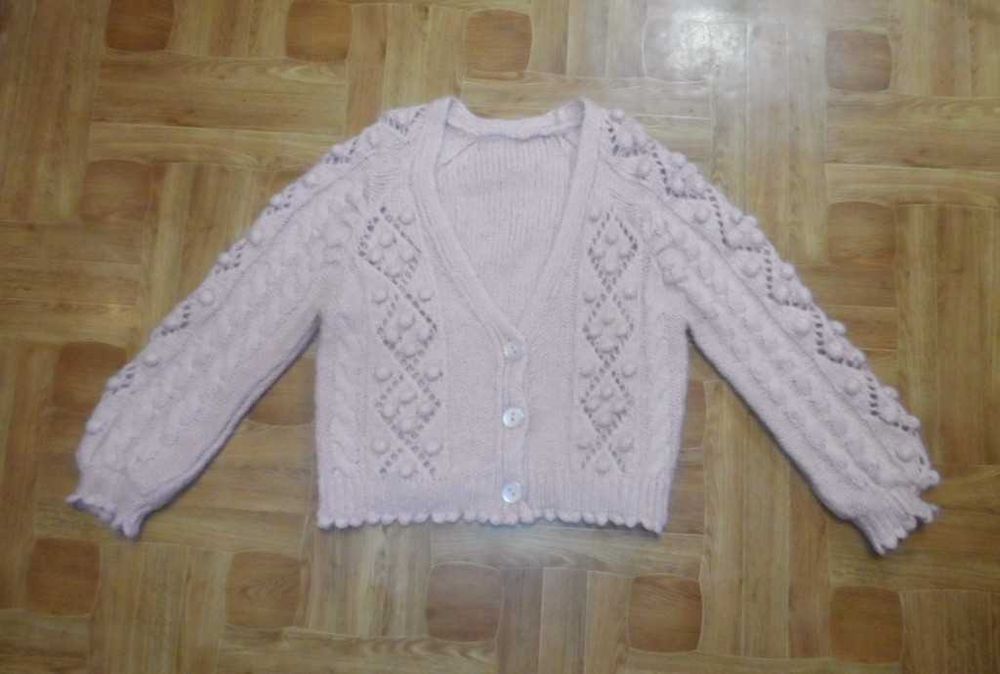 Теплющая красивая кофта M\L шерстяная на пуговицах 100% шерсть