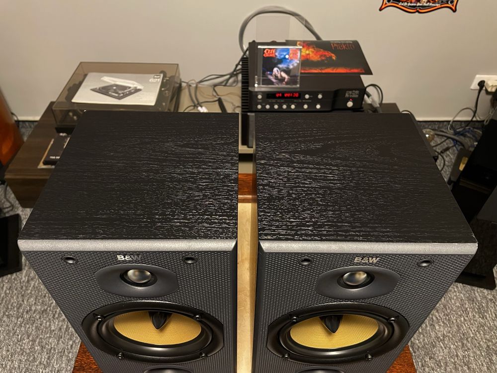Kolumny podstawkowe Monitory Bowers Wilkins DM 601 S2