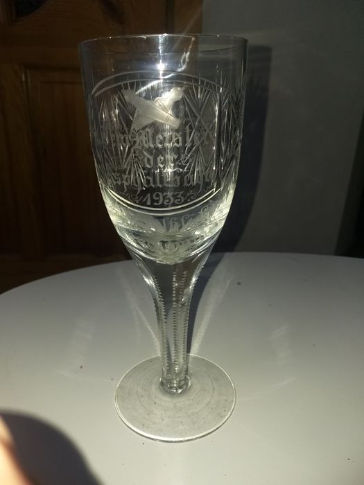 Stary ,szklany kielich ręcznie szlifowan miszczostwa w kregle unikat