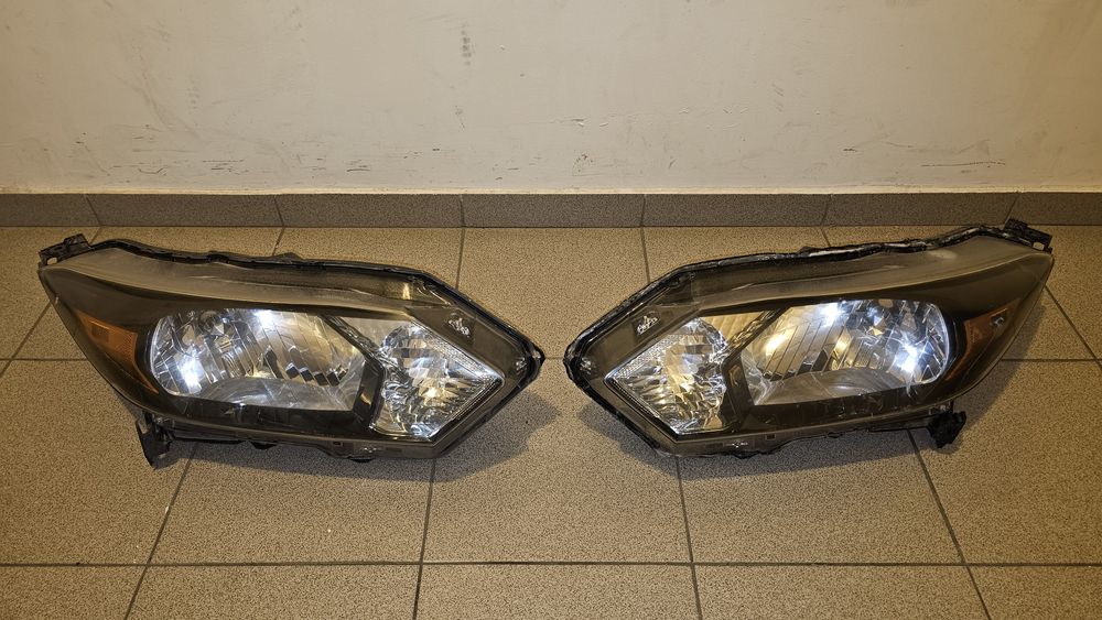 Передние Фары Honda HR-V