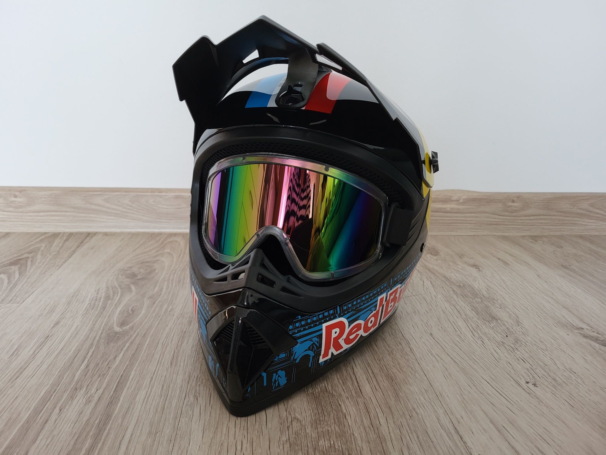 Kask Red Bull google gratis