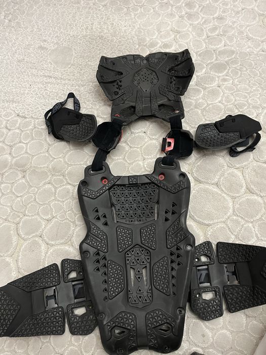 Захист тіла, черепаха панцир Leatt 6.5 xl