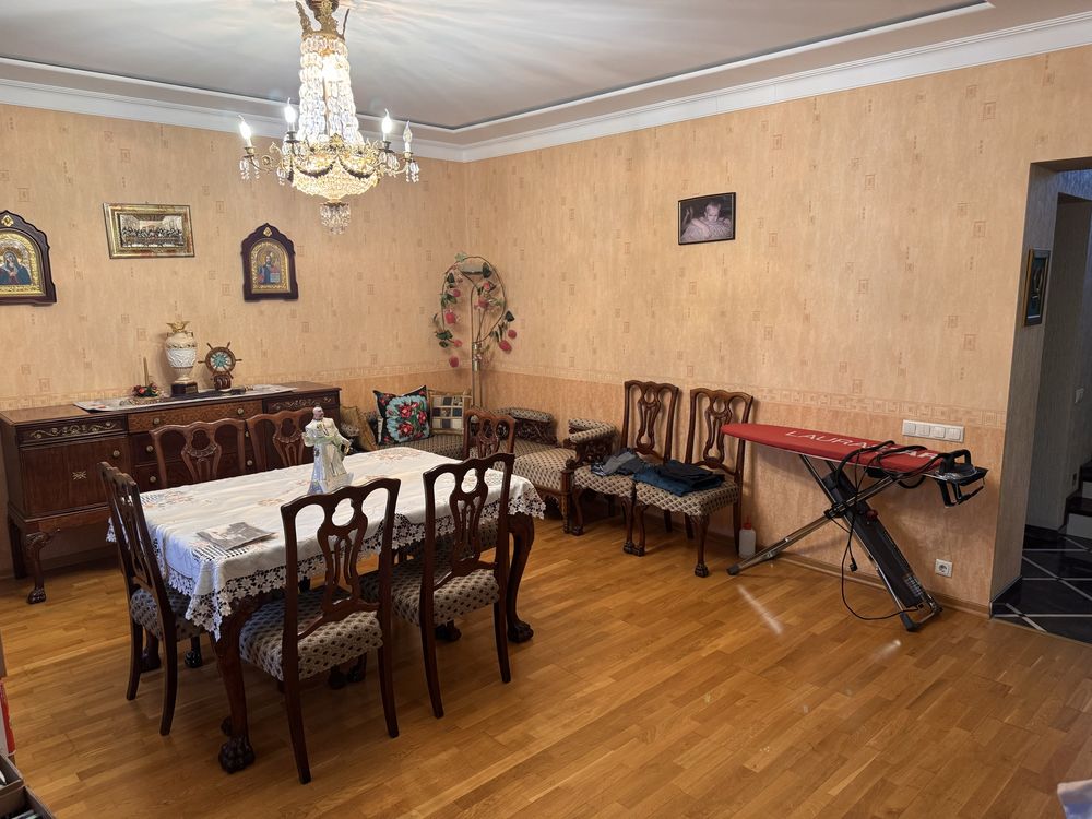Продається будинок по вул. Сельських 12, Франківський район