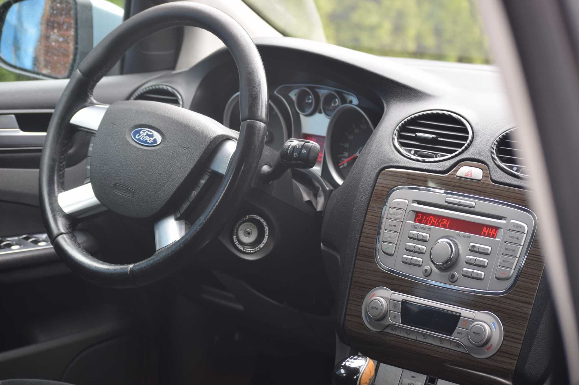 Ford focus mk2 kombi 2008r ghia 1.6 tdci doinwestowany