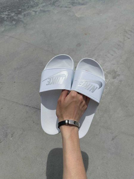 Мужские / женские шлепанцы Nike Slides шлепки найк сланцы шльопанці