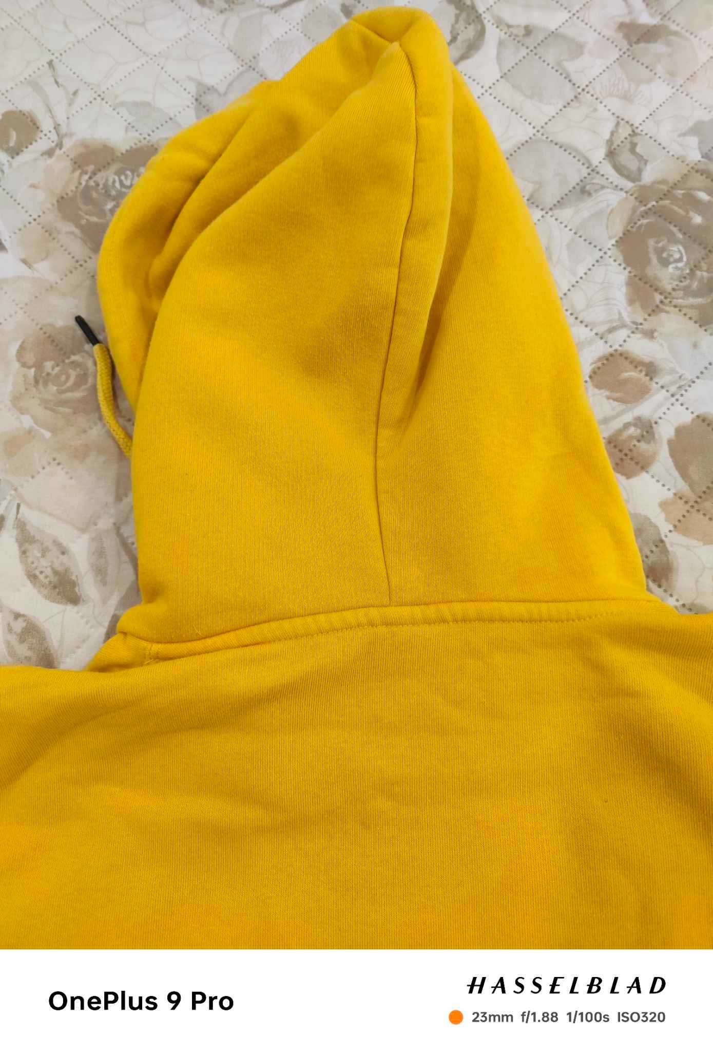 Hoodie Zara tam. L em bom estado