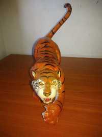 Boneco tigre em PVC