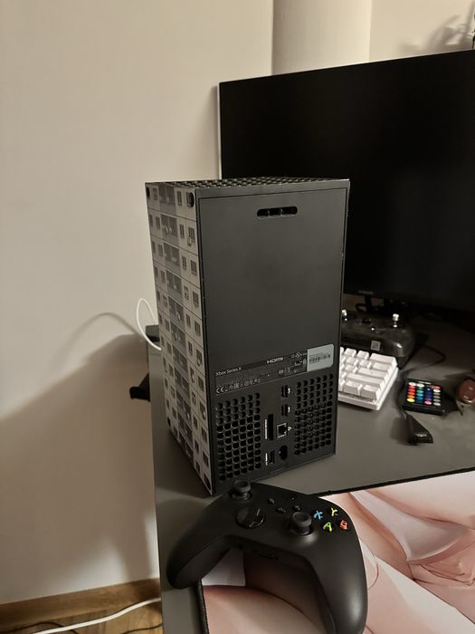 Xbox series X + Słuchawki i gry