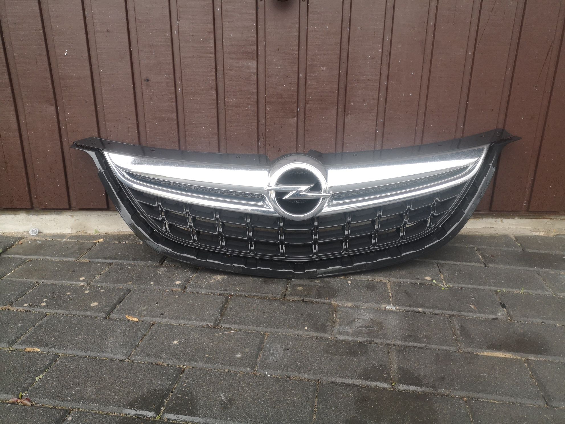 Grill Atrapa Opel Zafira C Ładny Oryginał