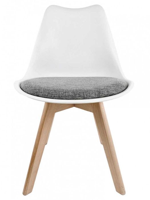 Nowe białe  krzesła do jadalnii kuchnii salonu