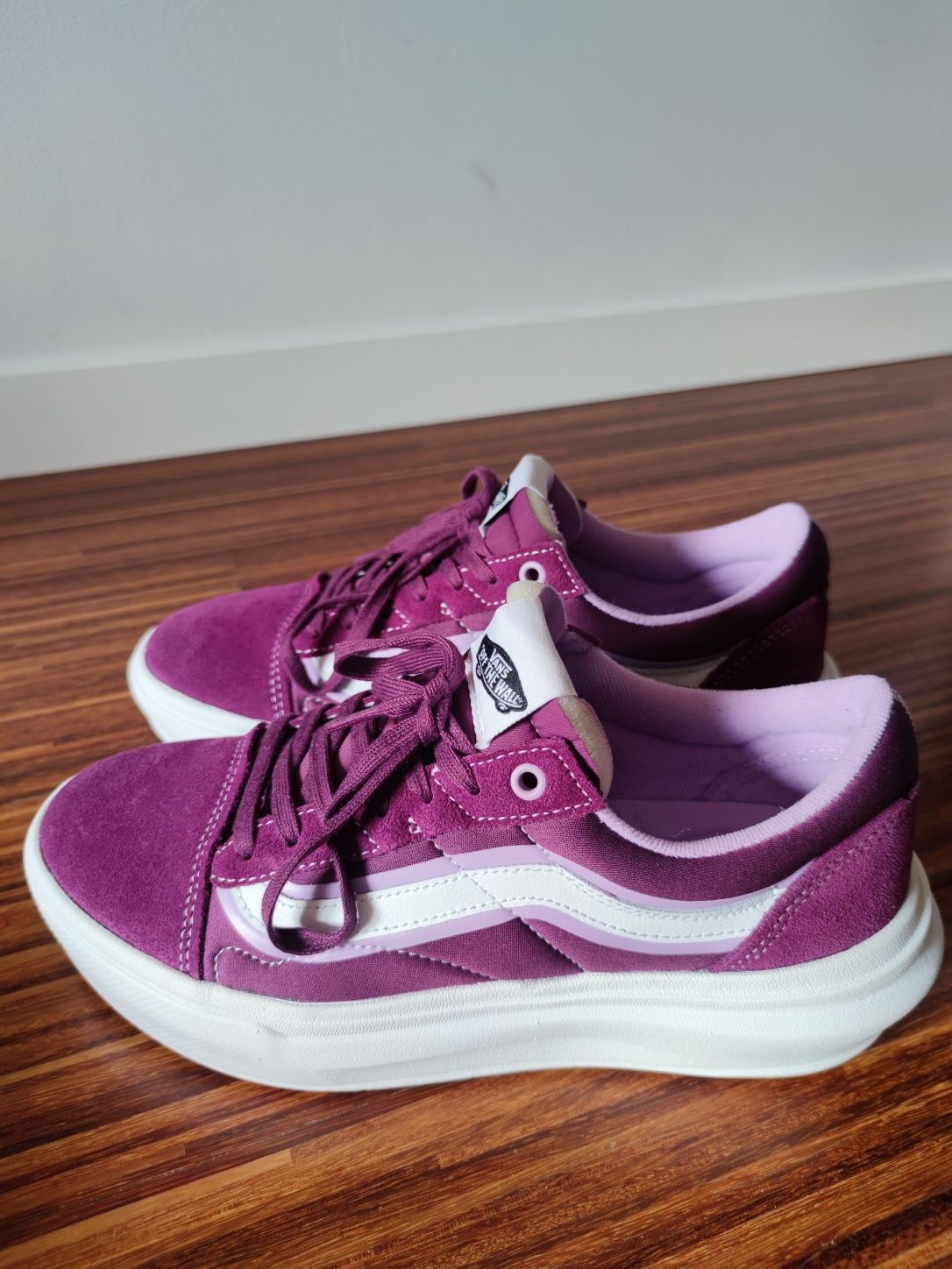 Skórzane (zamszowe) buty Vans na grubych podeszwach Nowe 100 zł TANIEJ