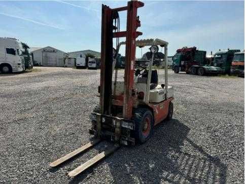 Навантажувач Nissan 2,5 Tonnen Dieselstapler mit Seitenschieber