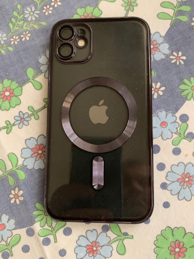 iPhone 11 64gb cor Preto com caixa e fatura sem garantia