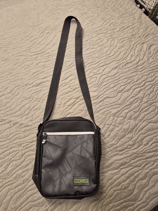 Nerka torebka młodzieżowa męska jak nowa