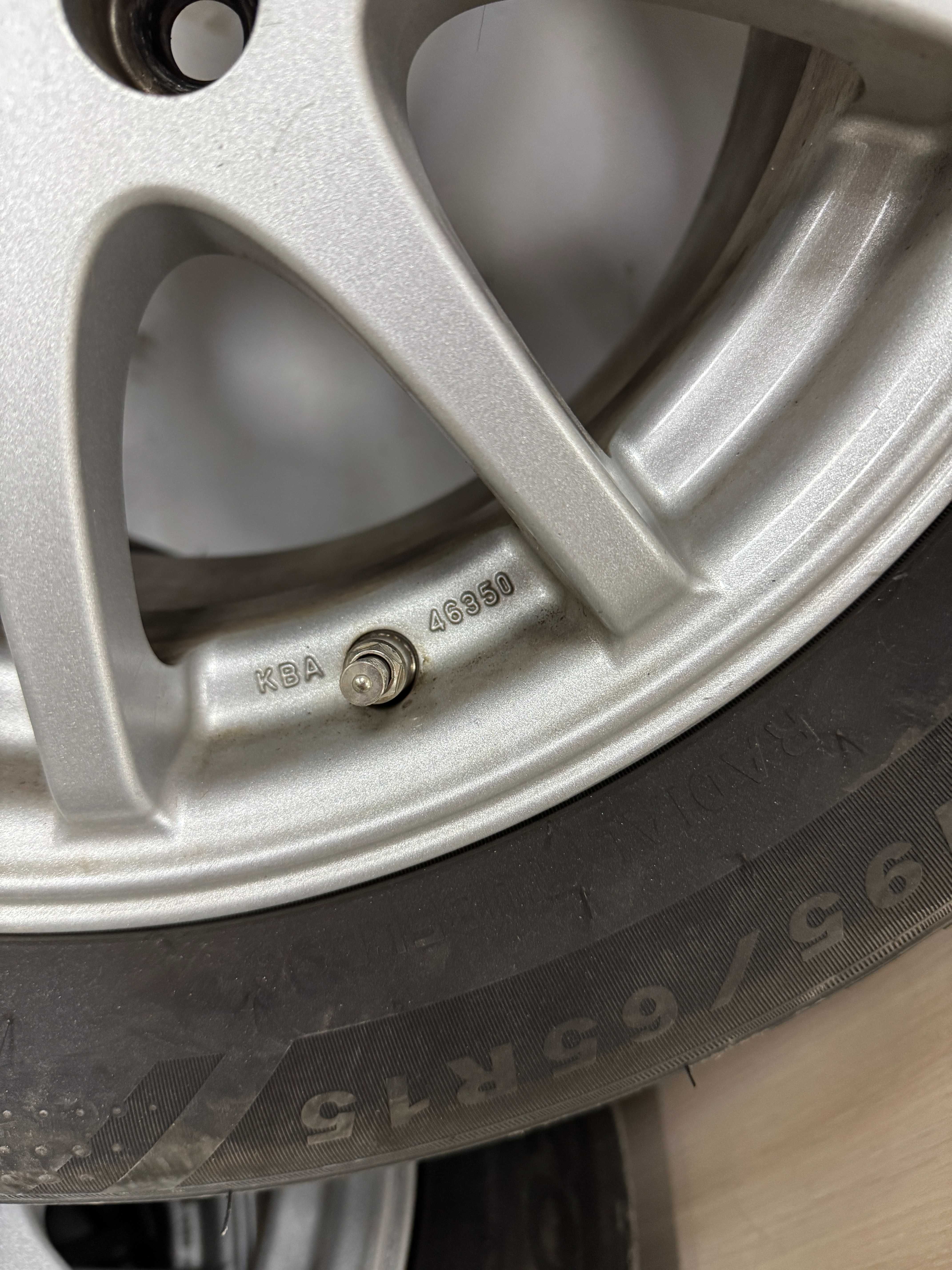 | Колеса | Диски з резиною | 195/65 R15 | Літня резина Sailun | 5 112