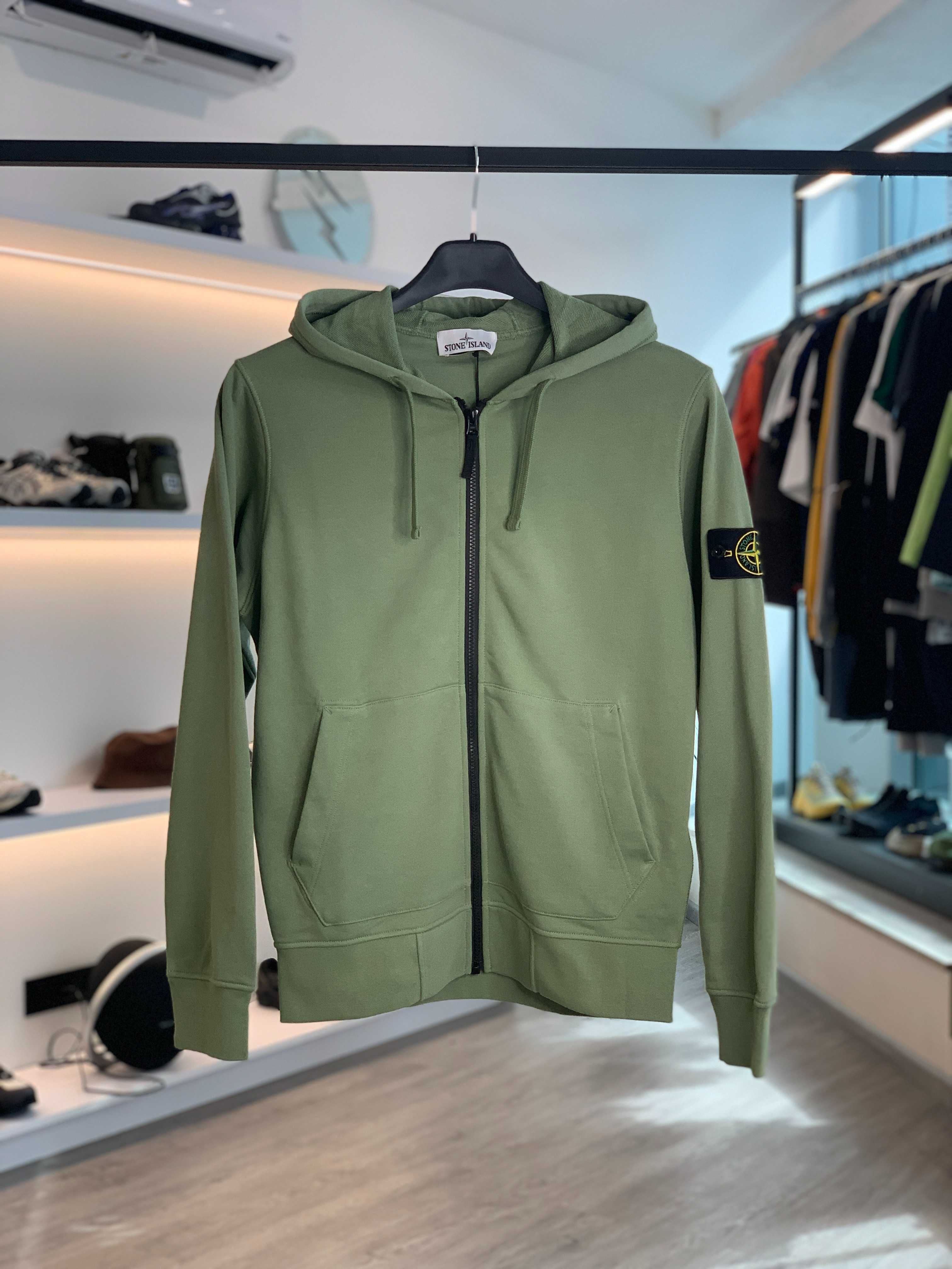 Худі STONE ISLAND 64251 Classic Zip Hooded Sweatshirt Sage Green SI014