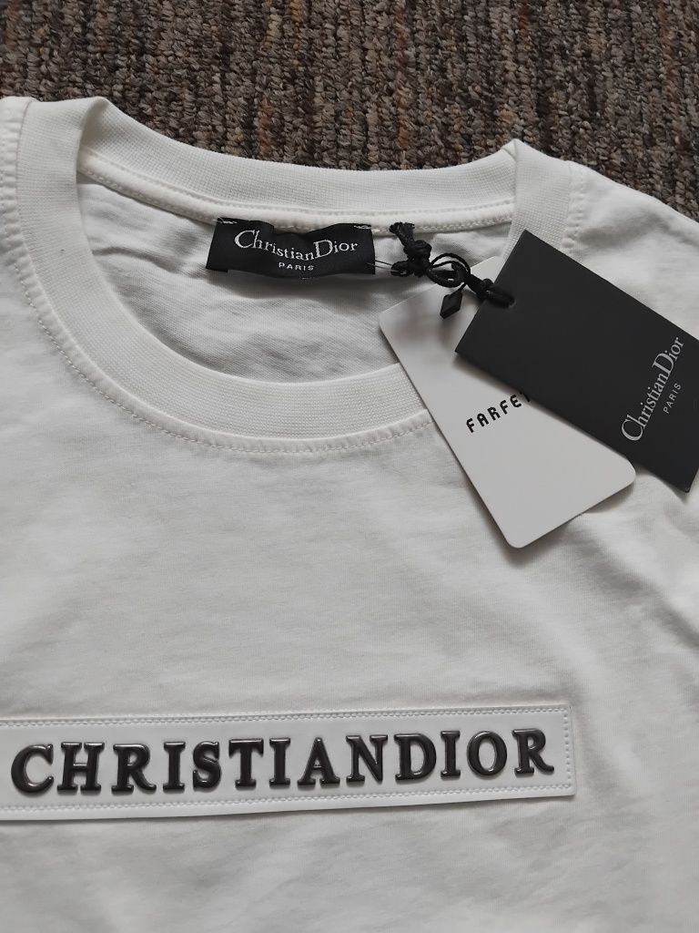 Śliczna koszulka Christian Dior L