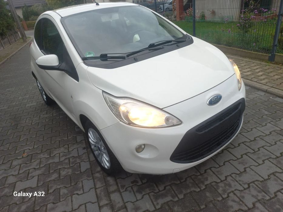 Ford KA 2 kluczyki klimatronik alufelgi super stan