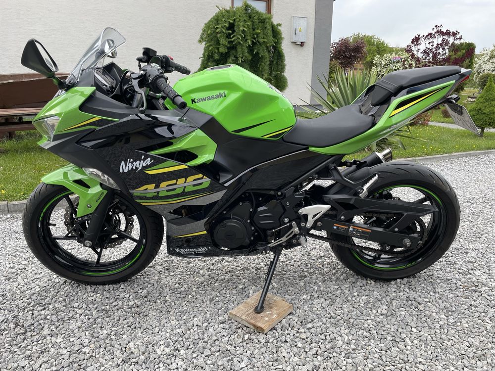 Kawasaki Ninja 400 a2